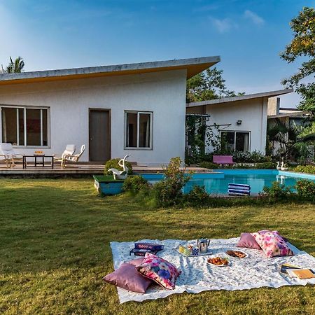 Saffronstays Roselle, Malavli - Pet-Friendly Pool Villa With Modern Interiors Lonavala Dış mekan fotoğraf
